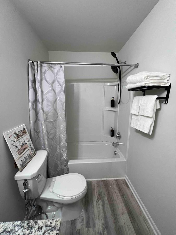 Hometel Premium Guest Suite W/ Private Entrance Ypsilanti Exterior foto